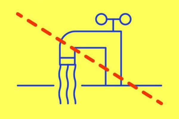 En vattenkran med ett streck över, tillsammans med texten "Nu räknas varje droppe. Undvik att slösa på vattnet. Stäng av kranen". Illustration.